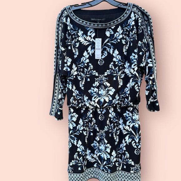 White House Black Market Dresses & Skirts - NWT beautiful detailed WHBM dress medium